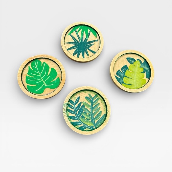 4 Handmade Leaf Patterned Coasters - Picture 3 of 6